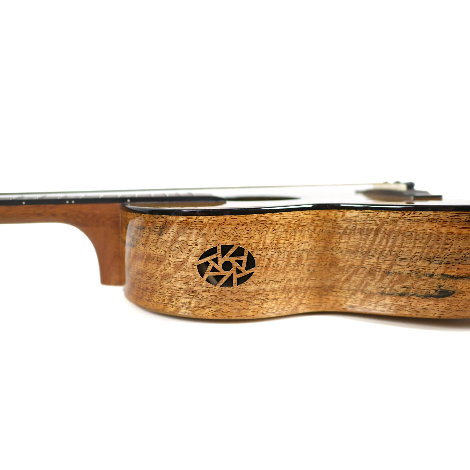 Flight Fireball EQ-A Solid Mango Baritone Ukulele - Image 4