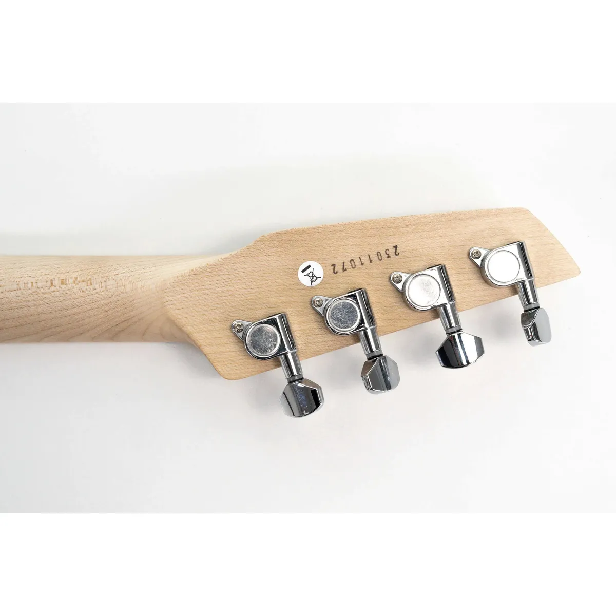Risa ST-432-CW Strat-Style Electric Tenor Ukulele - Cream White - Image 7